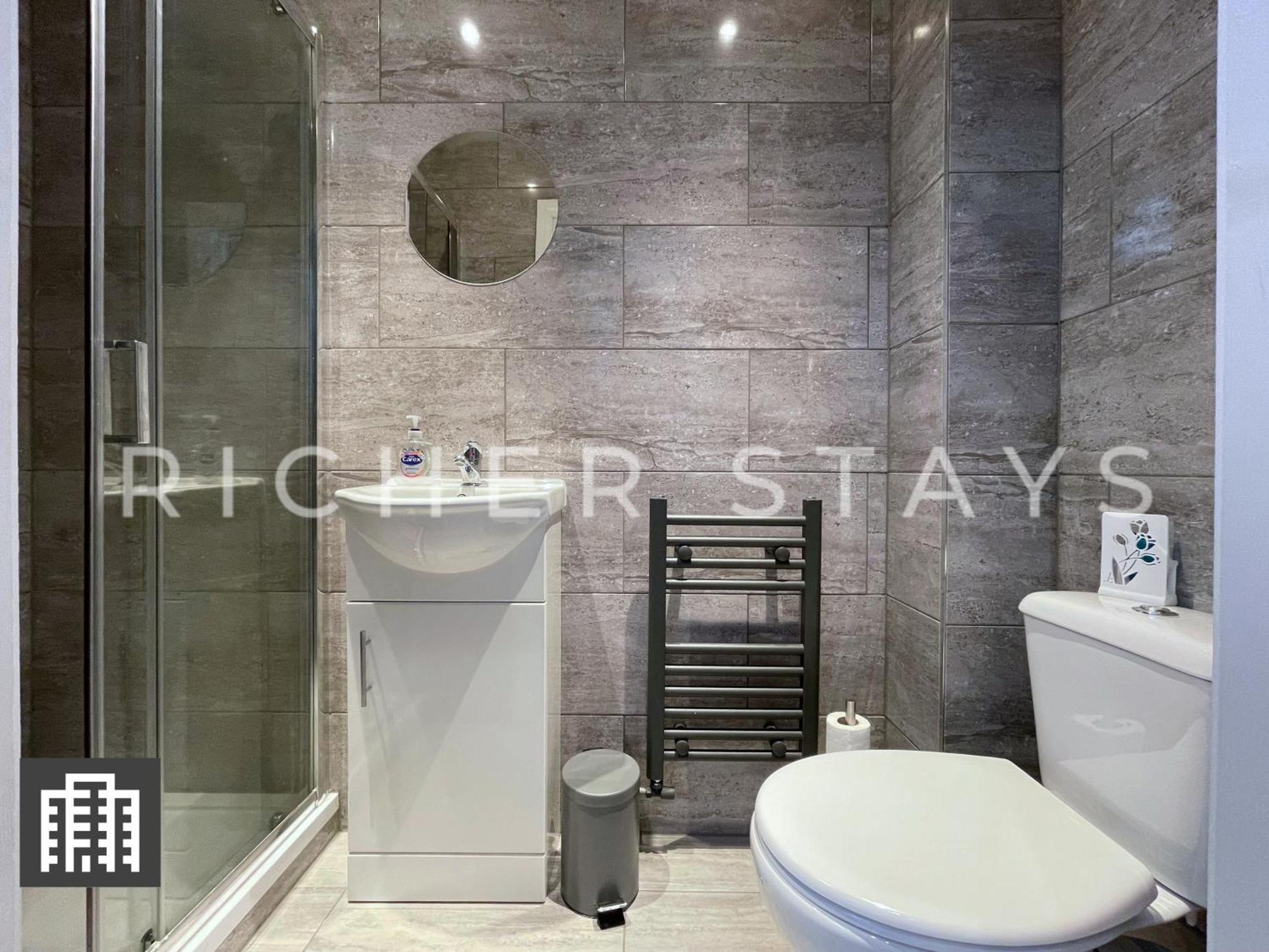 Hackney Suites - En-Suite Rooms & Amenities ロンドン エクステリア 写真