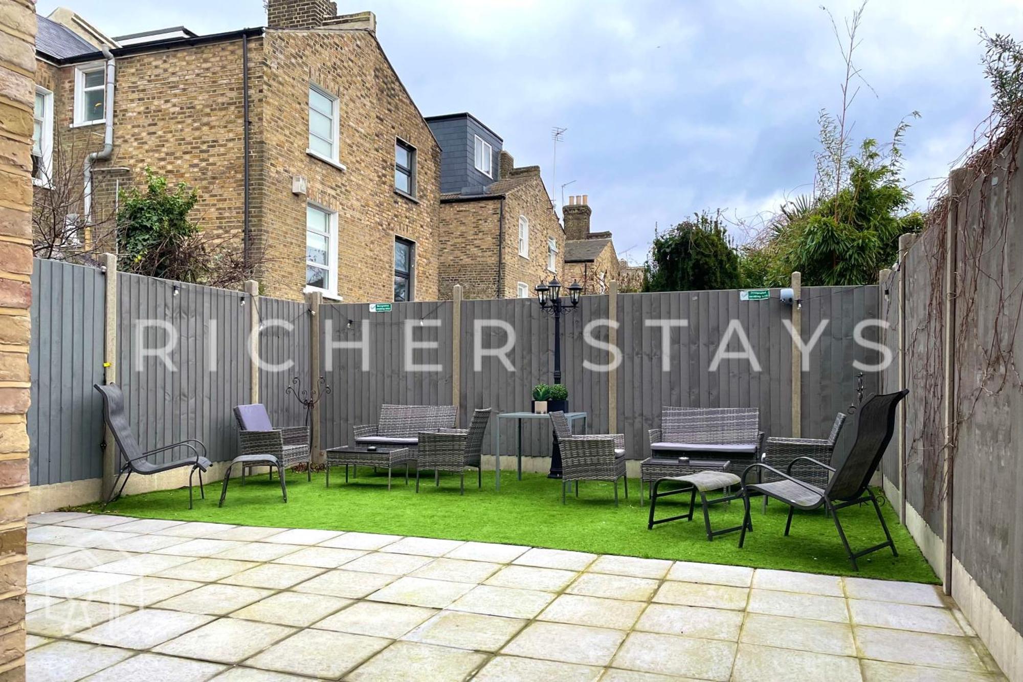Hackney Suites - En-Suite Rooms & Amenities ロンドン エクステリア 写真