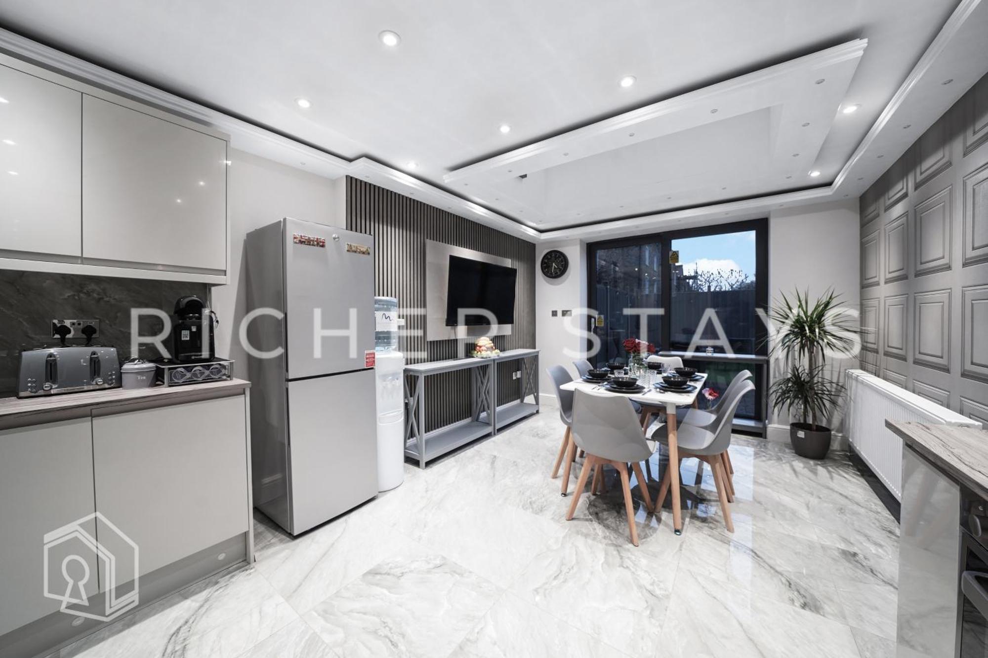 Hackney Suites - En-Suite Rooms & Amenities ロンドン エクステリア 写真