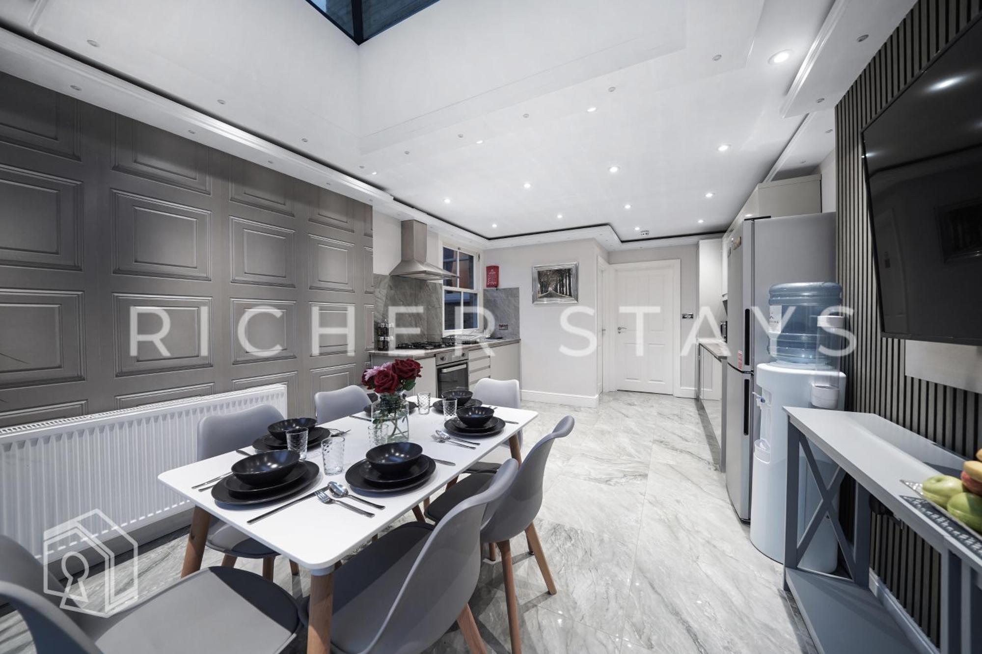 Hackney Suites - En-Suite Rooms & Amenities ロンドン エクステリア 写真