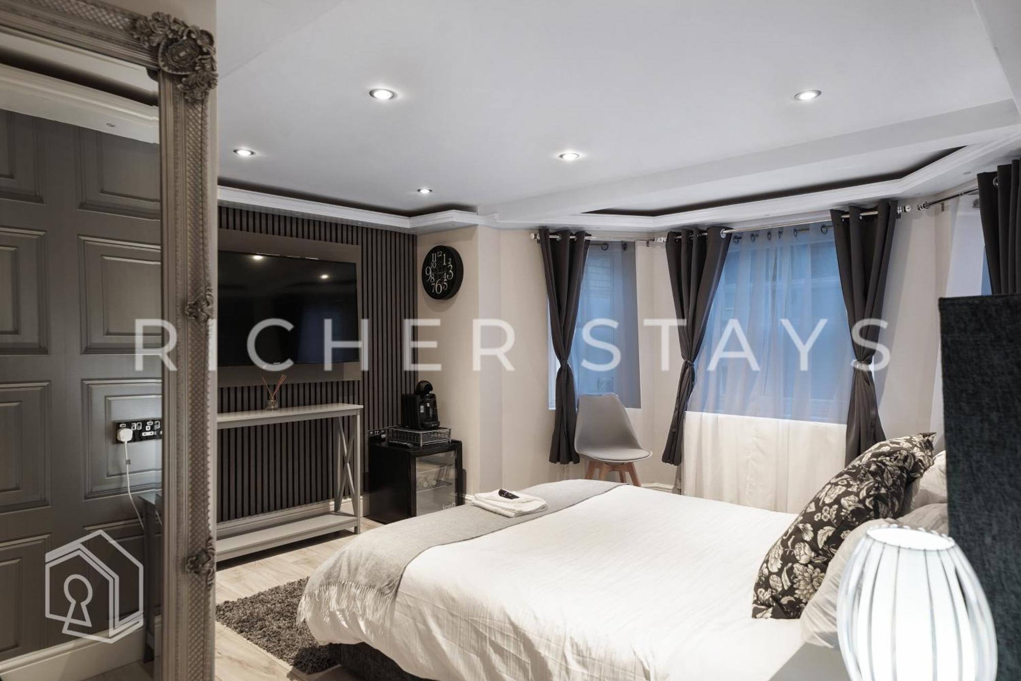 Hackney Suites - En-Suite Rooms & Amenities ロンドン エクステリア 写真